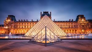 Louvre Museum   